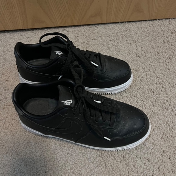 SOLD BRAND NEW BLACK and WHITE Nike Air Forces - Picture 5 of 11